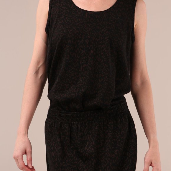 2/40 Vintage 2 piece skirt set w/ subtle leopard print - Picture 3 of 10